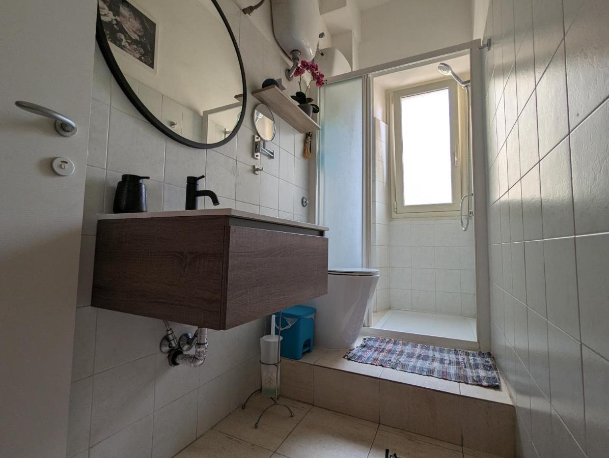 Miky M House B&B กาญารี ภายนอก รูปภาพ