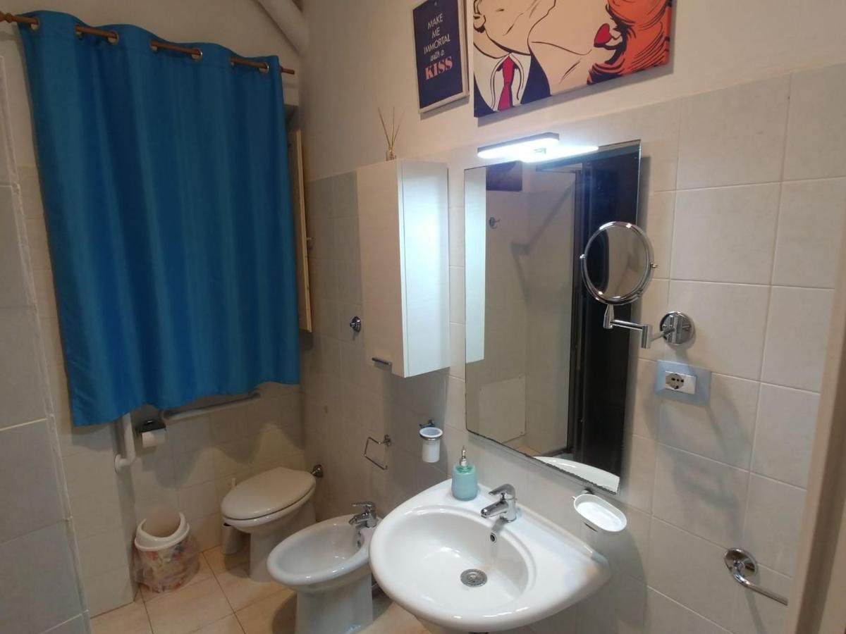 Miky M House B&B กาญารี ภายนอก รูปภาพ